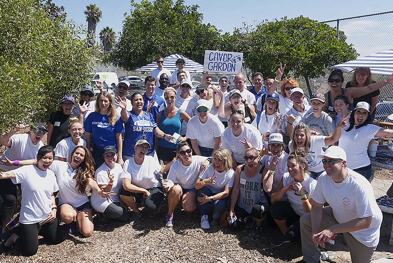 Group shot of volunteers at the San Diego, California flagship event.